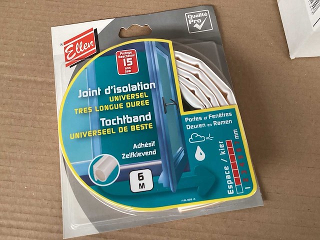 Ellen zelfklevend tochtband wit, rol 6 meter (312x) - afbeelding 6 van  6