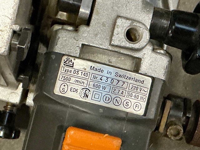 Elu ds140 sleuvenslijpmachine - afbeelding 2 van  3