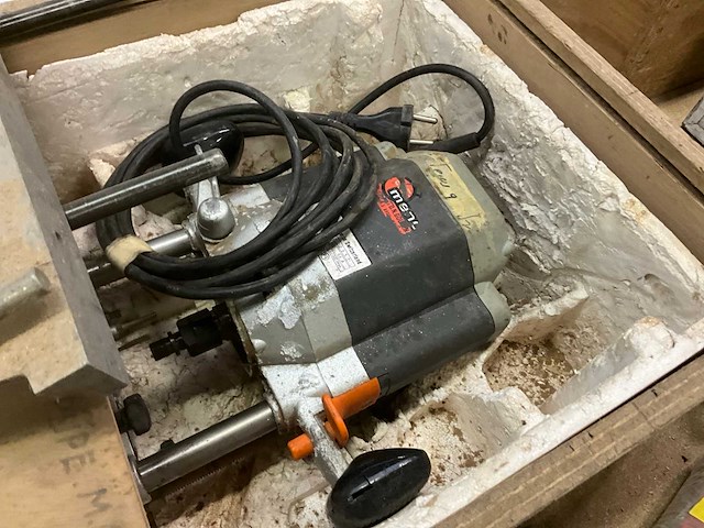 Elu mof 131 bovenfrees - afbeelding 3 van  3