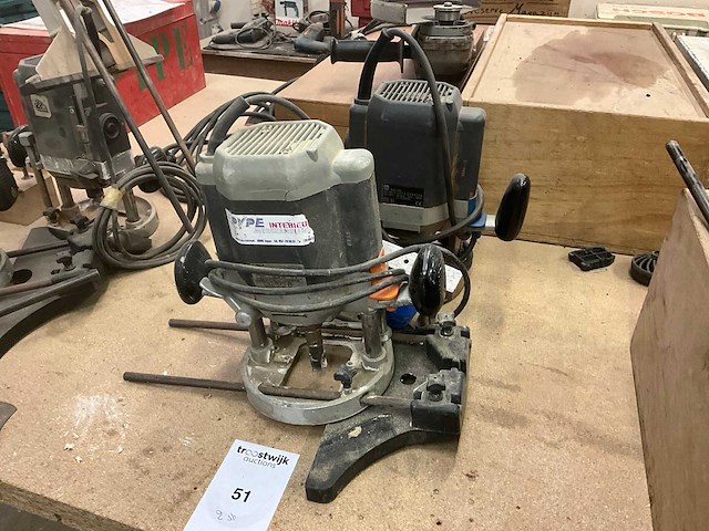 Elu mof 131 bovenfrees - afbeelding 1 van  3