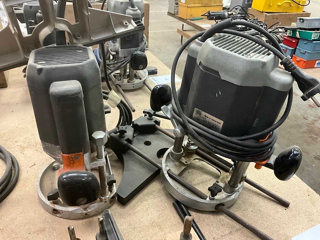 Elu mof 131 bovenfrees - afbeelding 2 van  3