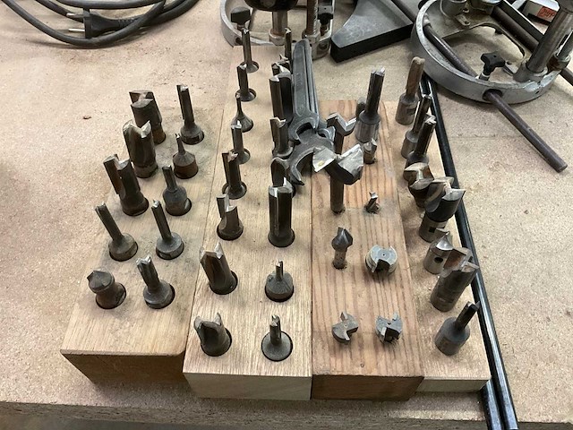 Elu mof 131 bovenfrees - afbeelding 3 van  3