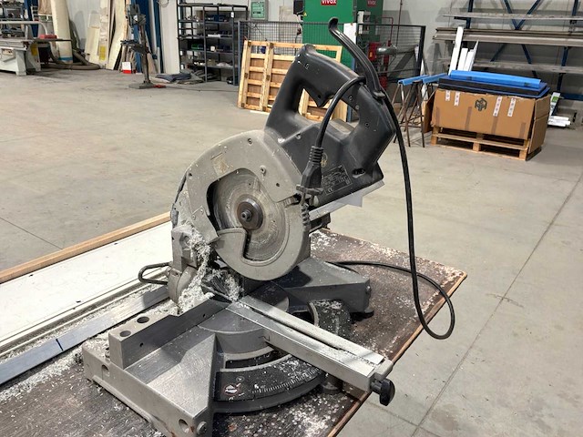 Elu ps 274 afkortzaag met tafel - afbeelding 4 van  9