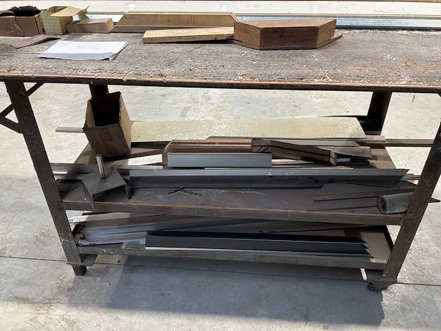 Elu ps 274 afkortzaag met tafel - afbeelding 8 van  9