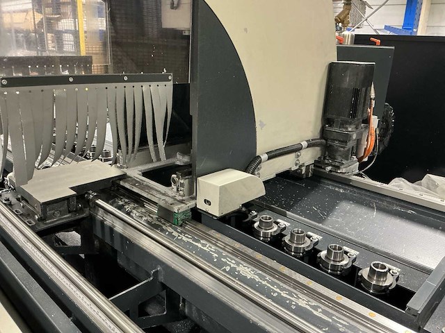 Elumatec - sbz122.34 - cnc milling machine - 2009 - afbeelding 2 van  19