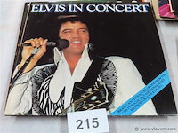 Elvis in concert - afbeelding 1 van  2