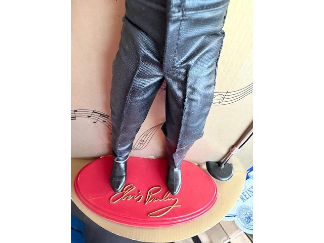 Elvis presley pop collectible - afbeelding 4 van  4