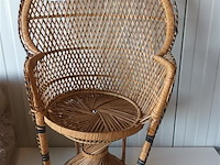 Emanuelle poppenstoel - afbeelding 1 van  4