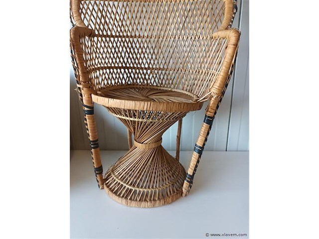 Emanuelle poppenstoel - afbeelding 2 van  4