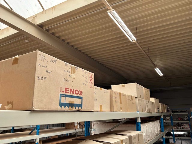 Emas grote partij muur pluggen - afbeelding 1 van  11