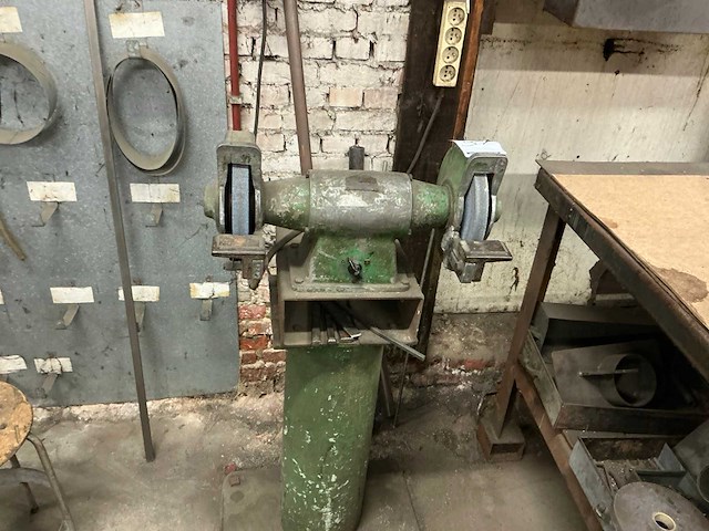 Emba werkbankslijpmachine - afbeelding 1 van  4