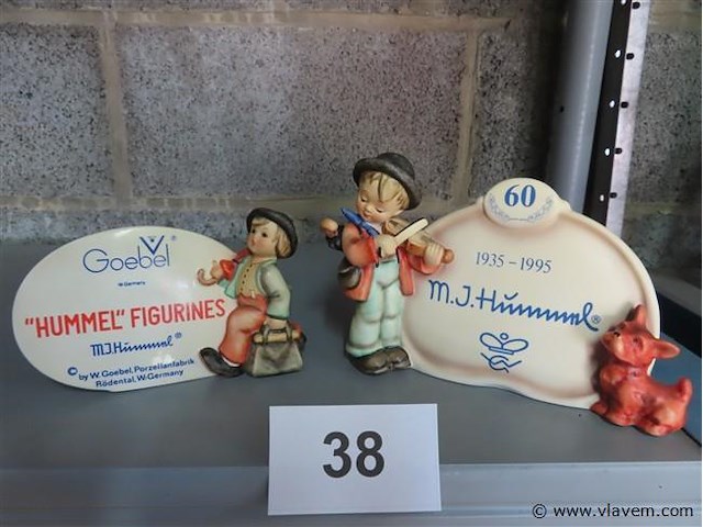Emblemen 2 stuks - afbeelding 1 van  5