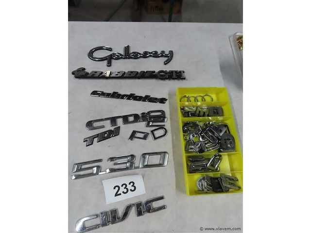 Emblemen auto's - afbeelding 1 van  3