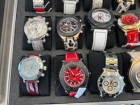 Emboss polshorloge design (23x)