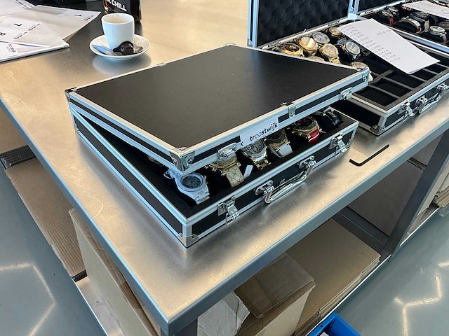 Emboss polshorloge design (24x) - afbeelding 4 van  5