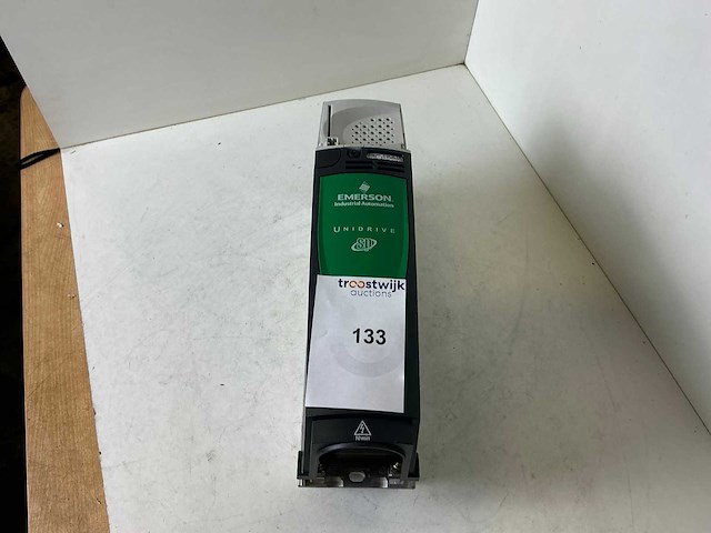Emerson unidrive sp1403 frequentieregelaar - afbeelding 2 van  4