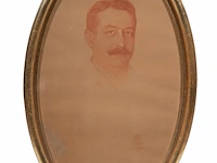 Emile deckers (1885-1968), the oval portrait of a man with a moustache, 1925, sanguine drawing on paper, heightened with white chalk 77 x 45 cm. (30.30 x 17.71 in.), frame: 87 x 55 cm. (34 1/4 x 21.64 in.) - afbeelding 2 van  5