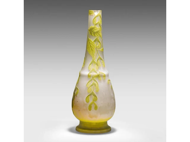 Emile gallé (1846-1904), a cameo glass 'leaves and pods' vase, signed to the body (1908-1920) 45 cm. (17.71 in.) - afbeelding 3 van  9