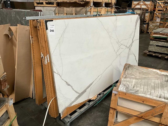 Émiratie carara douche & badwand - afbeelding 1 van  4