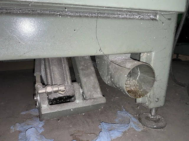 Emmegi fix 650 pneumatica vol automatische enkelkops cirkelzaag voor alu/non-ferro profielen - afbeelding 2 van  12