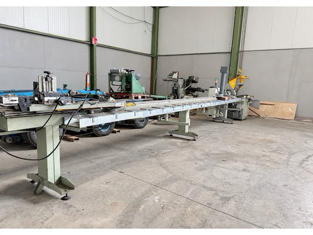 Emmegi fix 650 pneumatica vol automatische enkelkops cirkelzaag voor alu/non-ferro profielen - afbeelding 1 van  12