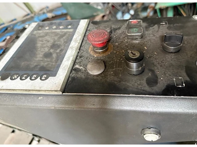 Emmegi fix 650 pneumatica vol automatische enkelkops cirkelzaag voor alu/non-ferro profielen - afbeelding 7 van  12