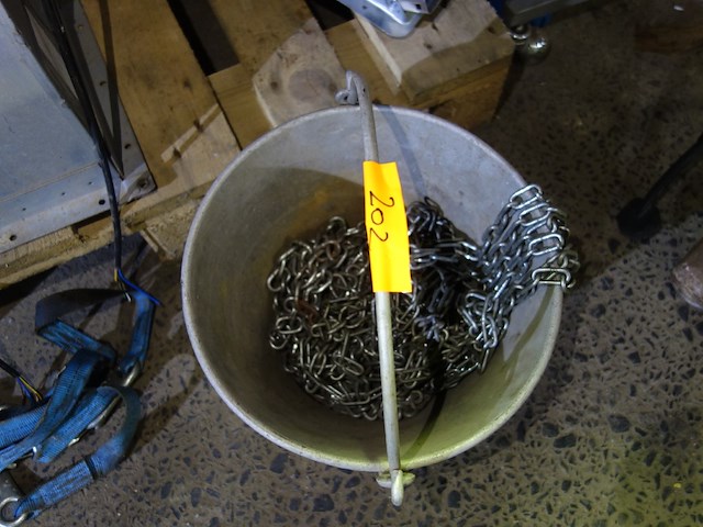 Emmer kettingen - afbeelding 1 van  1