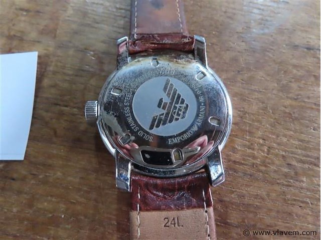 Emporio armani horloge, bandje kapot, werking niet getest - afbeelding 3 van  4