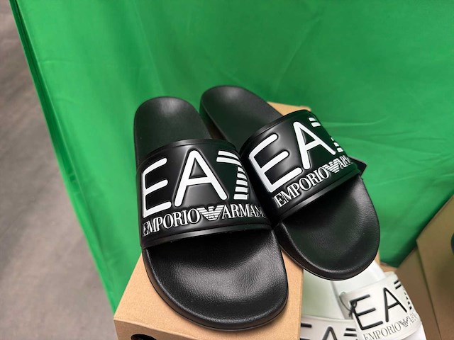 Emporio armani slippers - afbeelding 2 van  3