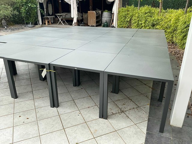 Emu metalen terrastafel (15x) - afbeelding 1 van  4