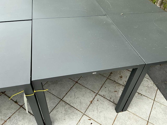 Emu metalen terrastafel (15x) - afbeelding 3 van  4