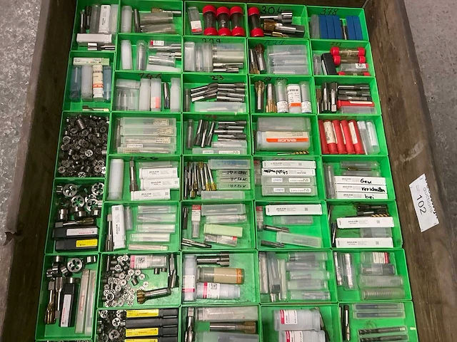 Emuge en hahnreiter groot assortiment machinedraadtappen en snijkussens - afbeelding 6 van  7