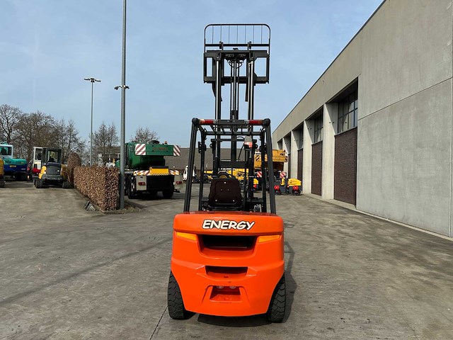 Energy - 2025 - cpc30 - vorkheftruck - afbeelding 36 van  45