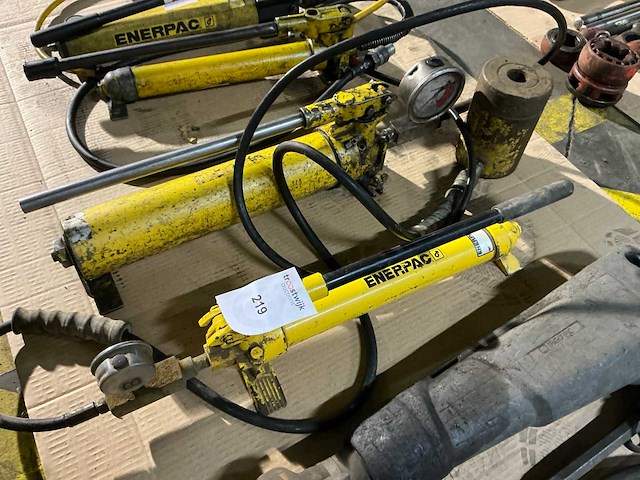 Enerpac manueel hydraulische pomp (2x) - afbeelding 2 van  2