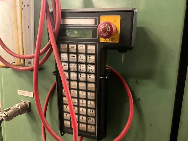 Engel es1300/250 spuitgietmachine met robotarm - afbeelding 4 van  12