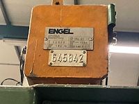 Engel es1300/250 spuitgietmachine met robotarm - afbeelding 6 van  12