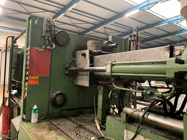 Engel es1300/250 spuitgietmachine - afbeelding 13 van  17