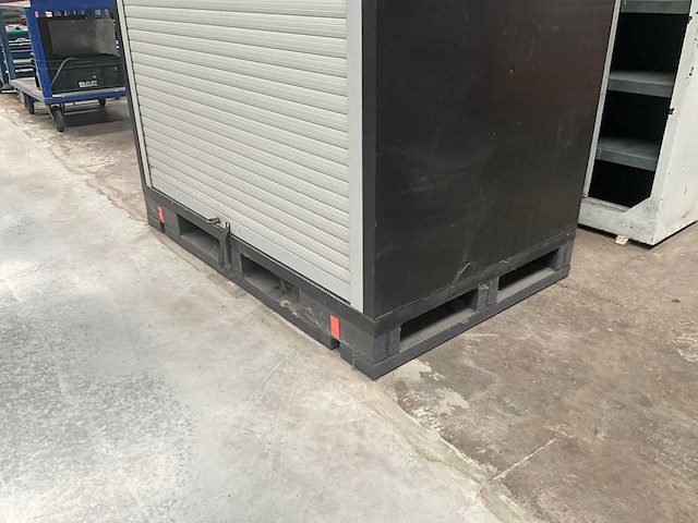 Engels dubbelzijdige opbergbox/kast - afbeelding 6 van  10