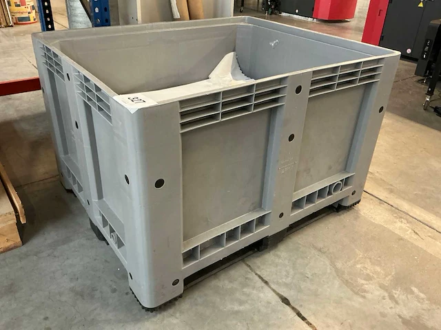 Engels kunststof palletbox (2x) - afbeelding 1 van  4