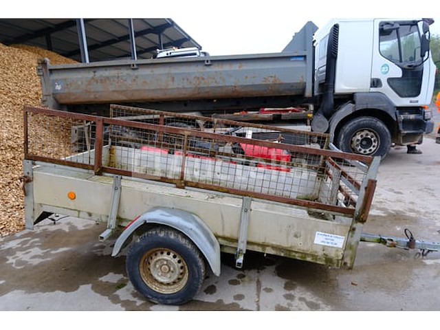 Enkelassige aanhanger, merk en model onleesbaar - afbeelding 15 van  19