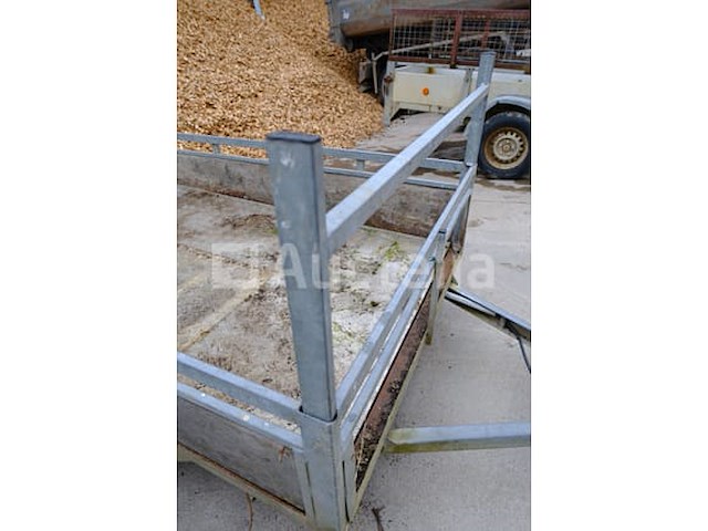 Enkelassige aanhanger, merk en model onleesbaar - afbeelding 12 van  14