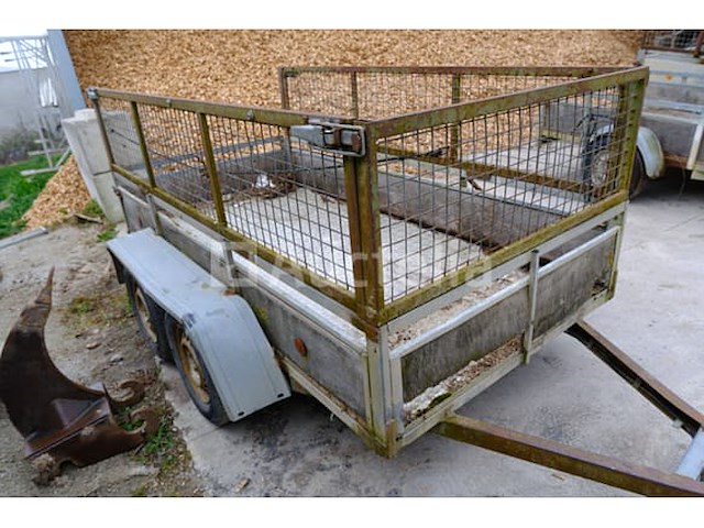 Enkelassige aanhanger, merk en model onleesbaar - afbeelding 8 van  19
