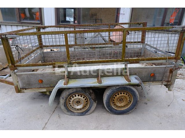 Enkelassige aanhanger, merk en model onleesbaar - afbeelding 9 van  19