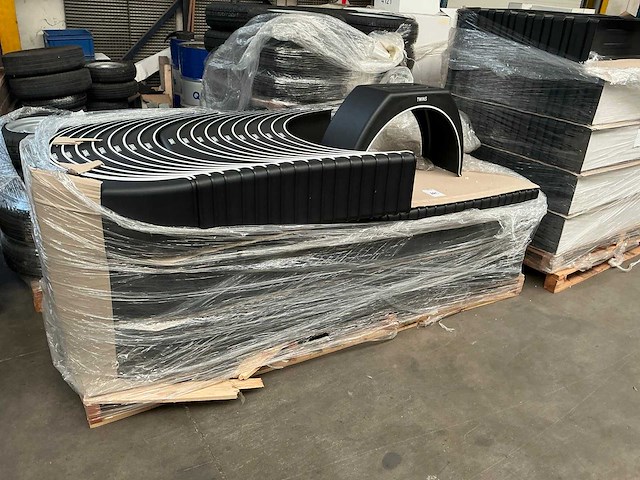 Enkelassige aanhangwagen spatborden (85x) - afbeelding 1 van  3