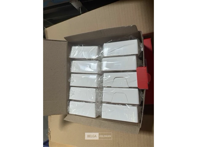 Enkelvoudige opbouwdoos legrand valena next (10 st/doos-5 dozen) - afbeelding 3 van  5