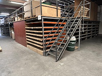 Entresolvloer +-440m² incl stellingen