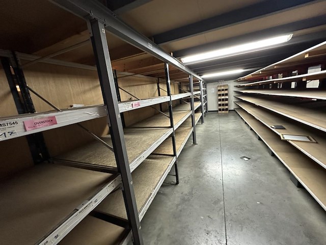 Entresolvloer +-440m² incl stellingen - afbeelding 16 van  28