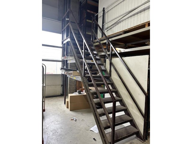 Entresolvloer plm 360m² - afbeelding 3 van  11