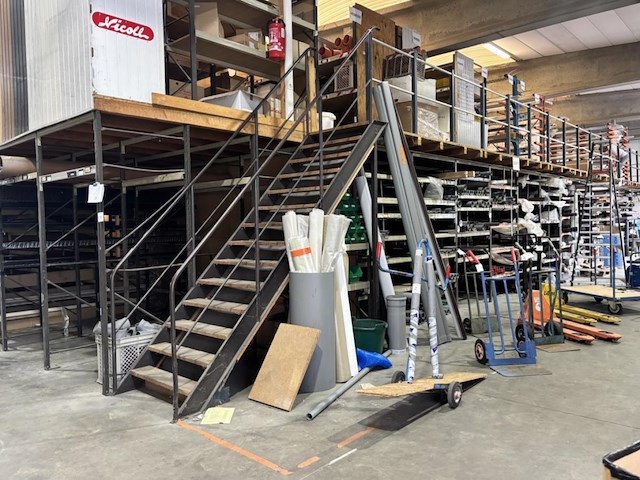 Entresolvloer plm 360m² - afbeelding 1 van  11