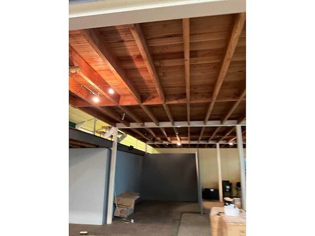 Entresolvloer verdieping hout/staal 330 m2 - afbeelding 26 van  35